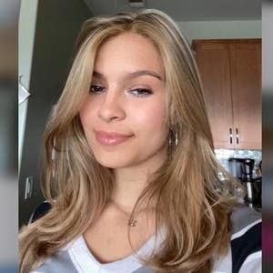 Meet your Posher, Lily